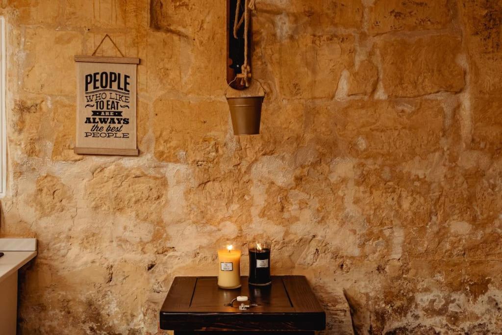 Enchanting 2Bdr Townhouse In Valletta Centre! Exterior foto